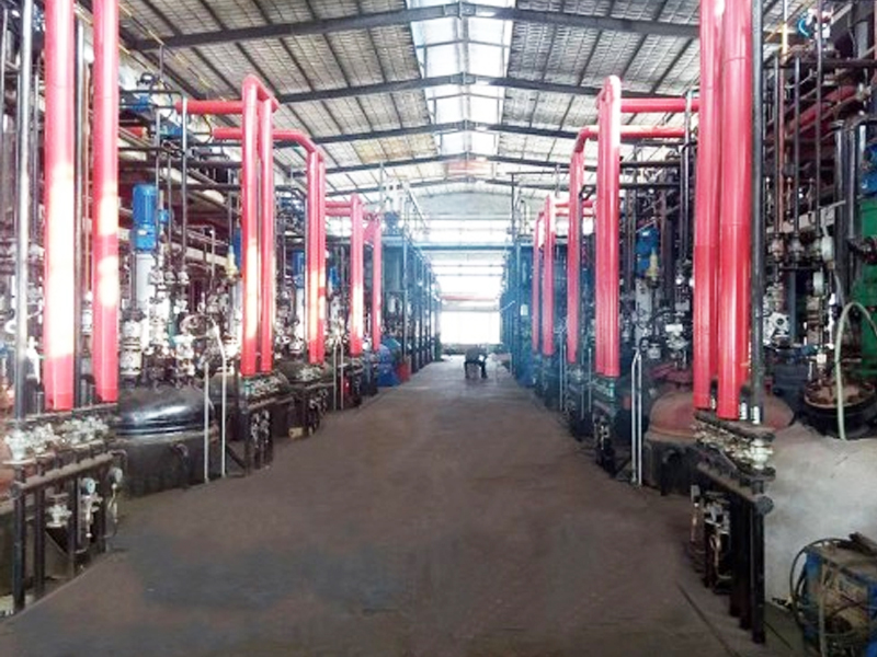成套設備施工現(xiàn)場.jpg